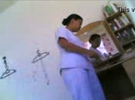 แอบถ่ายพยาบาลสาววัยทอง THAI18+ นัดเย็ดกับพนักงานเขตกทม. ที่ห้องพักในซอยสินแพทย์ เด้าหีคนแก่น้ำหีไหลพุ่งกระจาย