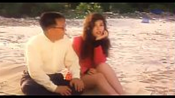 หนังโป๊จีนเก่าๆ Amour 1992 ออกเดทครั้งแรกก็เย็ดหีเลยชวนไปทะเลเข้าทางคนไม่มีแก้ผ้าจับเย็ดจนน้ำแตกเลย